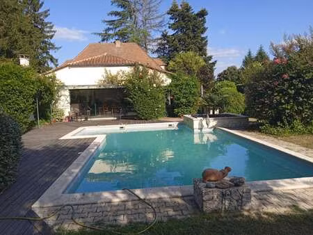 vente maison à bergerac (24100) : à vendre / 205m² bergerac