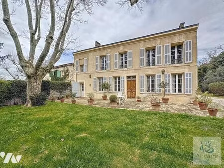 vente maison 7 pièces 200 m² aix-en-provence (13100)