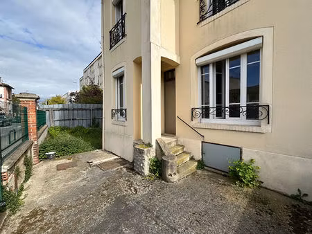 vente maison 3 pièces  68.00m²  courbevoie
