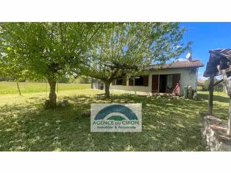 maison à rénover 4 chambres avec un pré