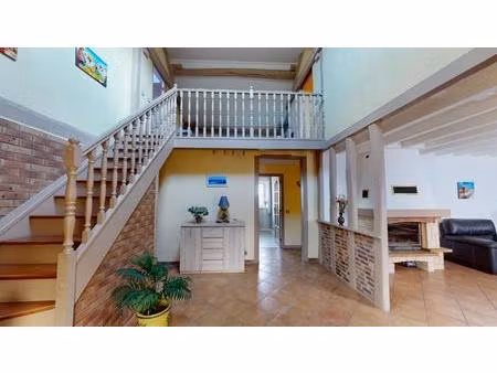 maison grand confort 9 pièces 220 m2 prix 350 000