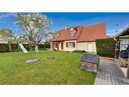 maison de 2005 gare à pied maintenon