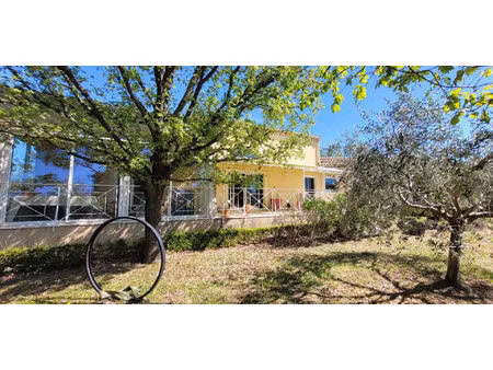 a vendre proche grignan maison de plain pied 3 chbres terrain 1920m²