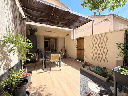 a vendre en exclusivite 84120 pertuis maison de ville type 3 pieces de 45m² avec cour inte