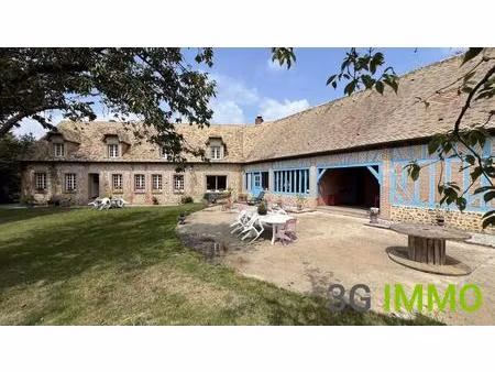 maison et grand terrain 10 pièces