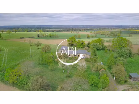 propriété rurale en pierres avec dépendances sur 8 306 m² à