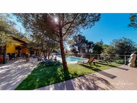 villa d'architecte de prestige classée dpe double a - environnement exceptionnel - positio