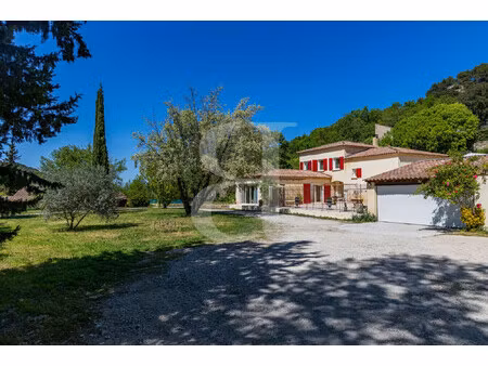 villa à vendre à le beaucet avec piscine moderne