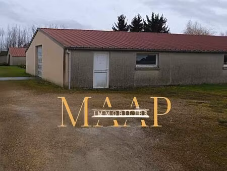 hangars 450 m² sur terrain deplus de 1000 m² – non constructible