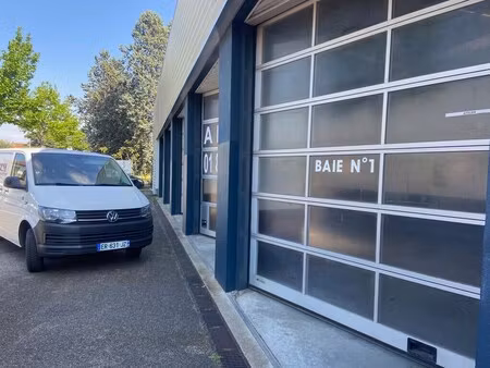 location local d'activités 360 m² à 1 120 m²