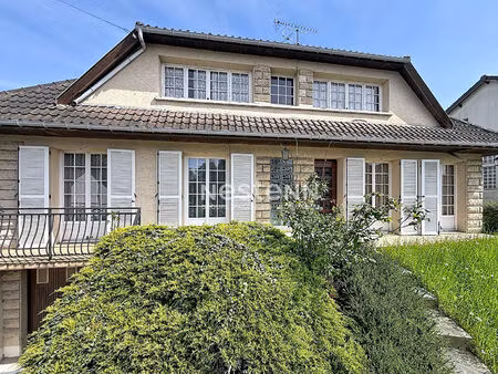 maison domont 7 pièces principales - 5 chambres et sous-sol total - confort plain pied