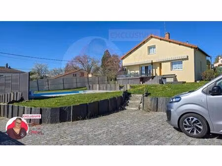 maison individuelle 180 m² avec jardin  garage et piscine  proche centre-ville issoire