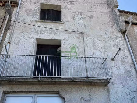 servian  maison de village de 89m2 à rénover entièrement avec