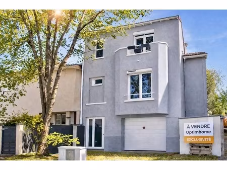 maison de ville 116 m2 à vichy 03200 - 5 pièces - garage - annexes