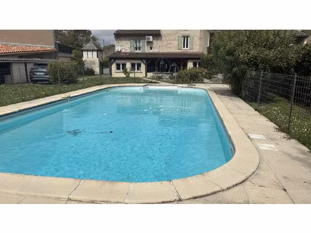 maison village/4 chambres/piscine