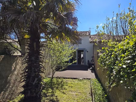 villa 125 m² en plein centre de lavérune  cours  jardin  et annexe de 60m².