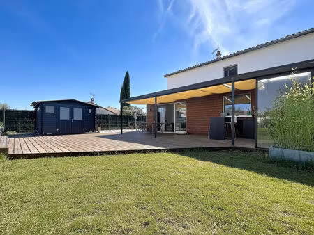 villa livron sur drome 7 pièce(s) 145 m2  jardin de 999m² piscine et plage en bois