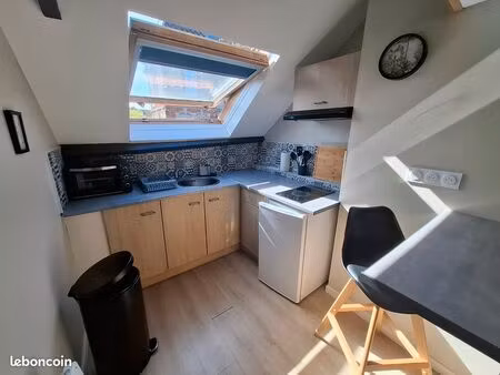 joli petit studio meublé