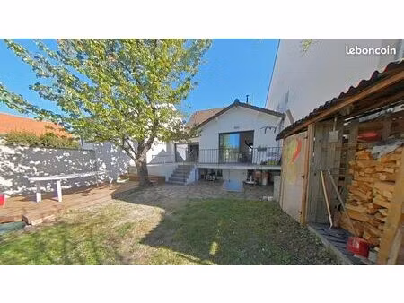 maison 6 pièces 122 m²