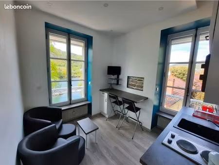 loue studio à beure