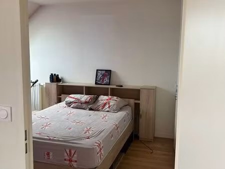 t2 meublé arrêt beffroi