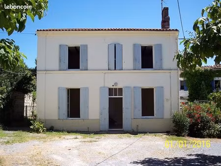 st fort sur gironde maison 2 chambres