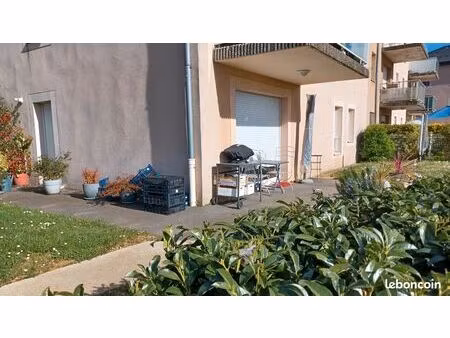 location t3 terrain garage et parking