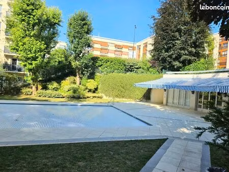 studio 1 pièce 19 m²