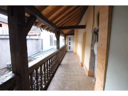 location appartement 2 pièces 81m² louhans 71500