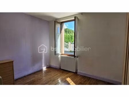 appartement de 38 m² à decines-charpieu