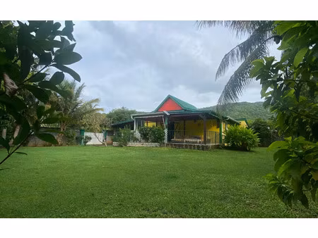 location maison  m² t-3 à deshaies  1 530 €