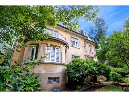 maison 12 pièces - 317 m²