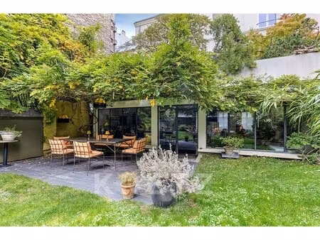 maison de luxe à vendre dans le quartier saint lambert