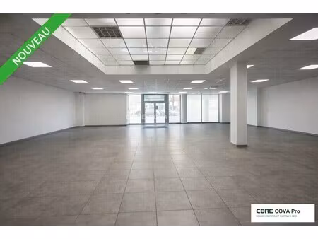 location commerce 900 m²