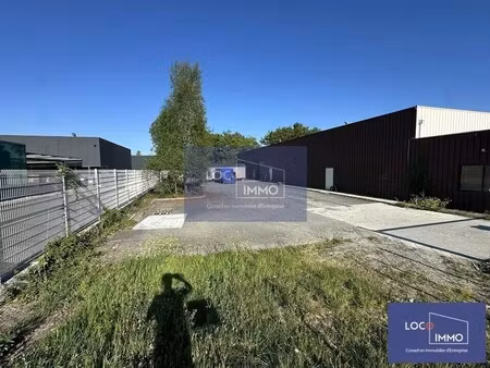 location entrepôt 1 090 m²