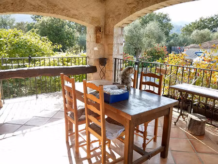 appartement 4 pièces 100m2 en duplex dans maison carros les plans avec terrasse et parking