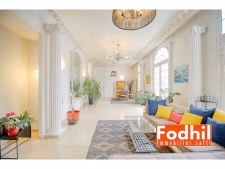 magnifique maison style château – centre-ville  5/6 pièces  jardin et terrasse