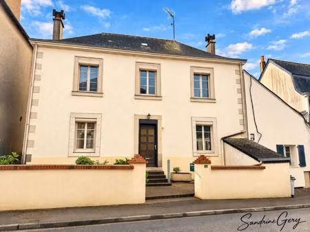 maison 5 chambres terrain 2 garages proche craon