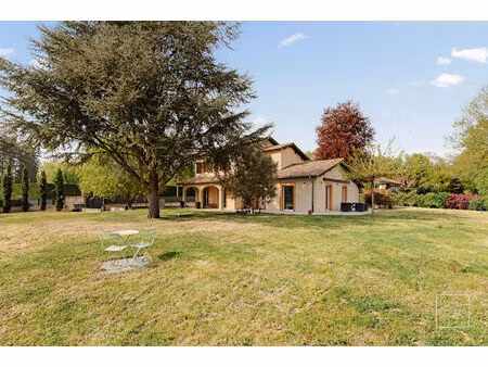 montanay - maison 4 chambres  sous-sol  jardin piscinable 1500 m²