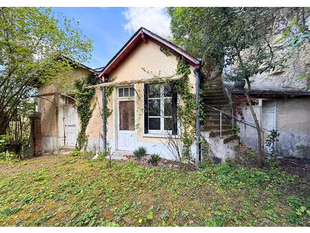lieu de vie hors du temps - vue loire - esprit refuge à réinventer