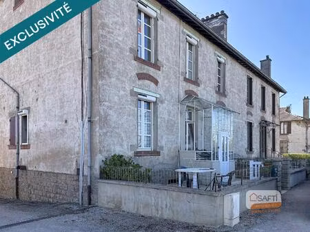 maison jumelée avec jardin et dépendances