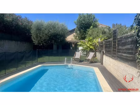 maison de ville à valros avec jardin et piscine