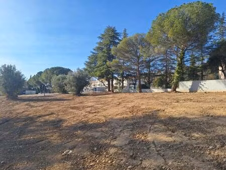 terrain constructible viabilisé à vendre