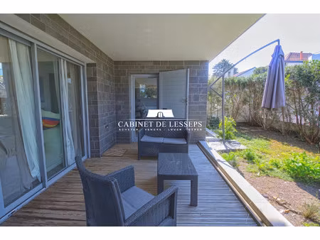 appartement t2 avec terrasse et jardin à proximité du centre v