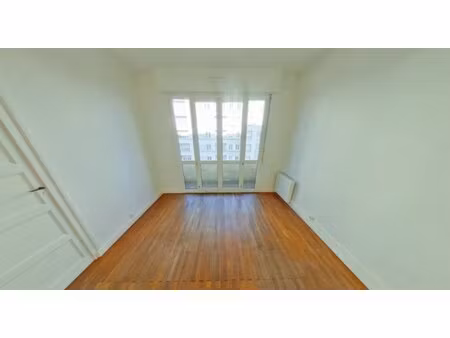 appartement 2 pieces // lyon 8e