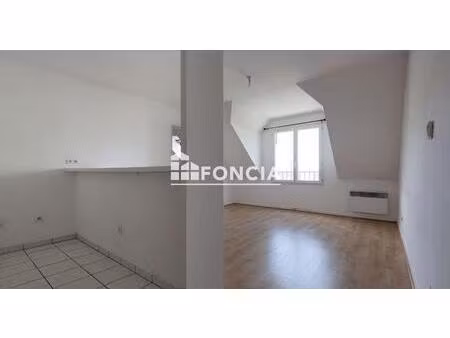 corbeil-essonnes appartement 2 pièces avec place de parking