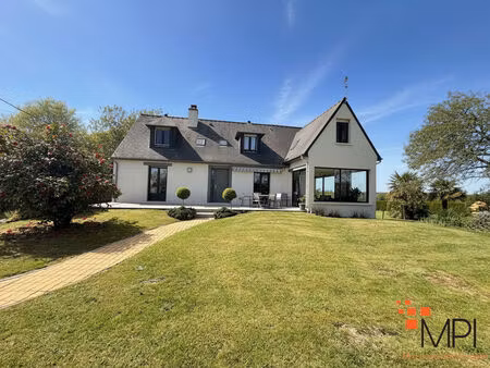 maison bedee 6 pièce(s) 155 m2