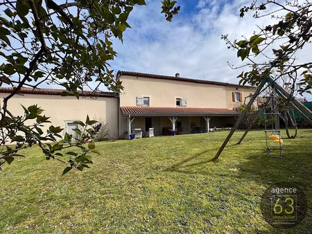 belle maison de 152 m2 habitables avec deux granges attenantes s