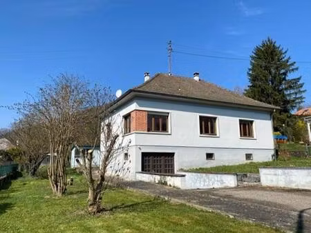 maison et grand terrain 4 pièces