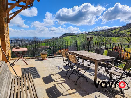 belle maison en pierre doree - grand terrain - vue panoramique !